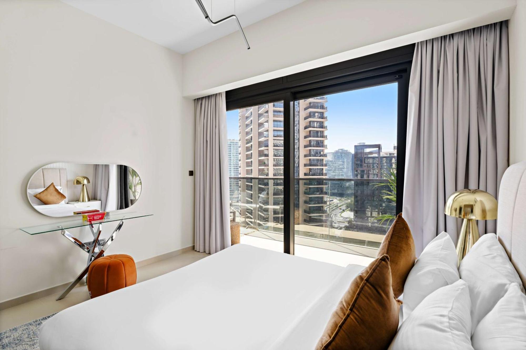 Aliving Elegant 1br - Near Burj Khalifa & Mall Act One Act Two, Downtown * Dubai