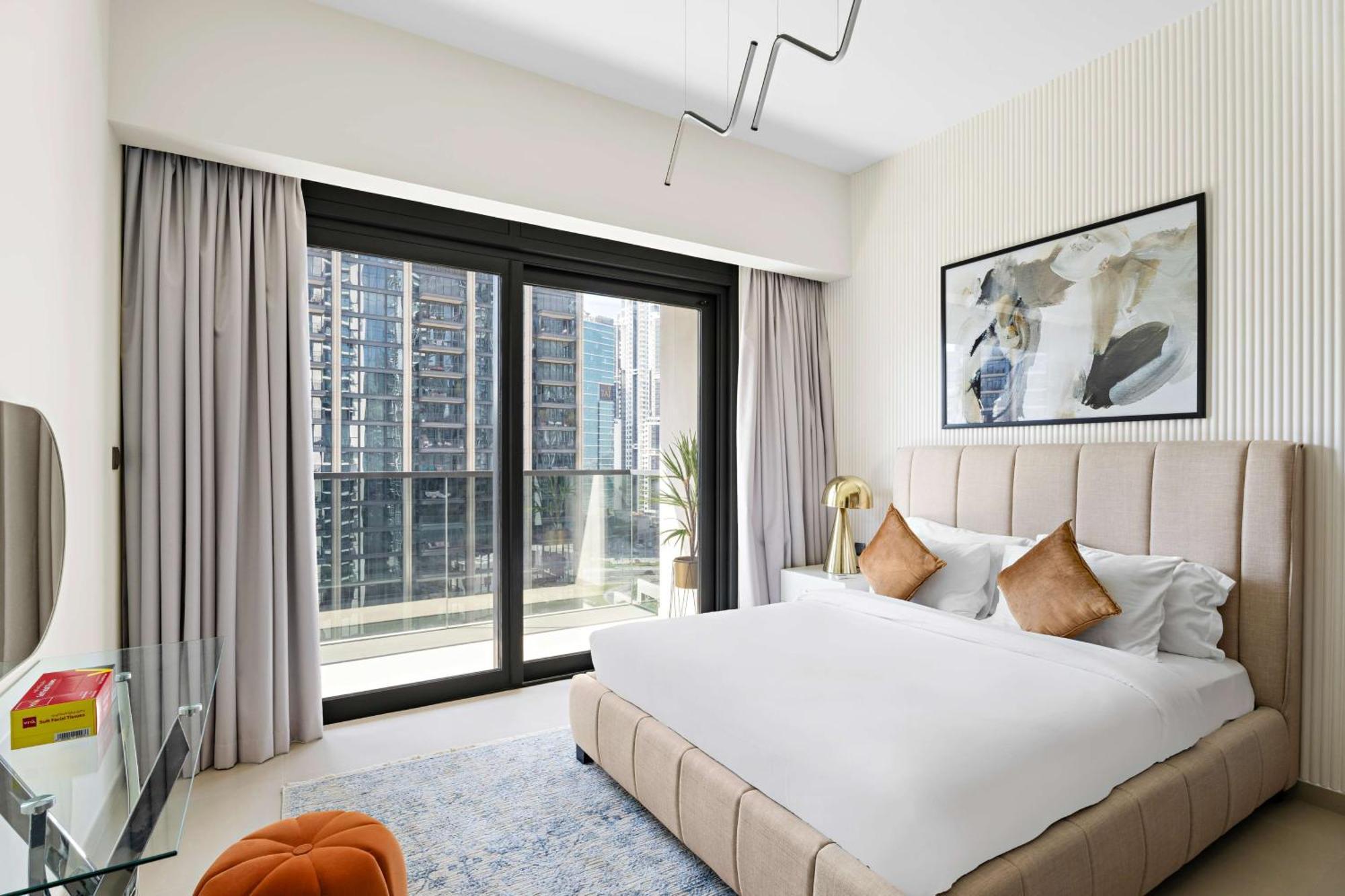 Aliving Elegant 1br - Near Burj Khalifa & Mall Act One Act Two, Downtown