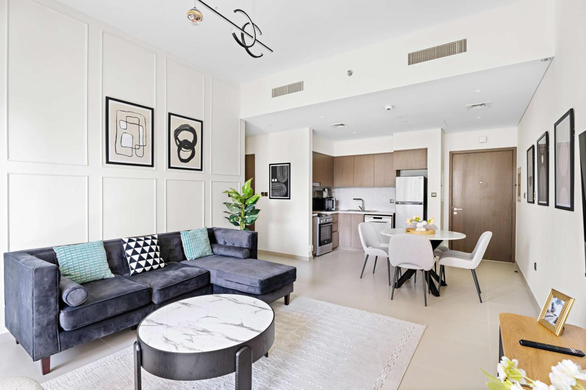 Aliving Elegant 1br - Near Burj Khalifa & Mall Act One Act Two, Downtown Apartment *