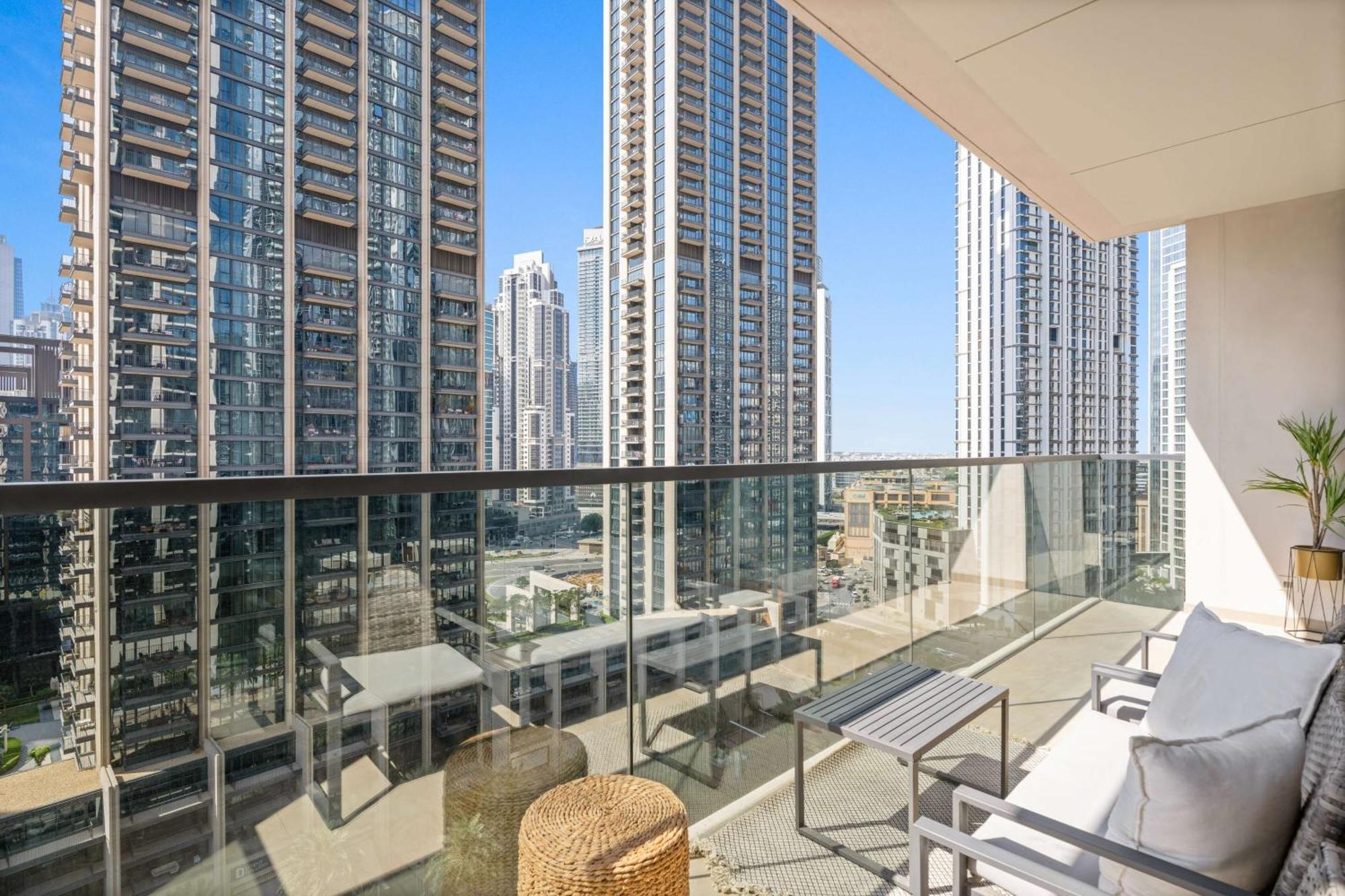 Aliving Elegant 1br - Near Burj Khalifa & Mall Act One Act Two, Downtown Apartment
